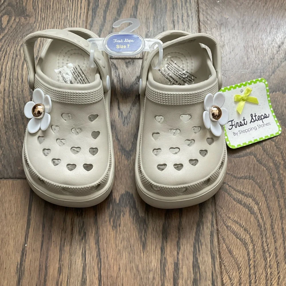 Kid’s Garden Clogs (7) - Picture 9 of 13